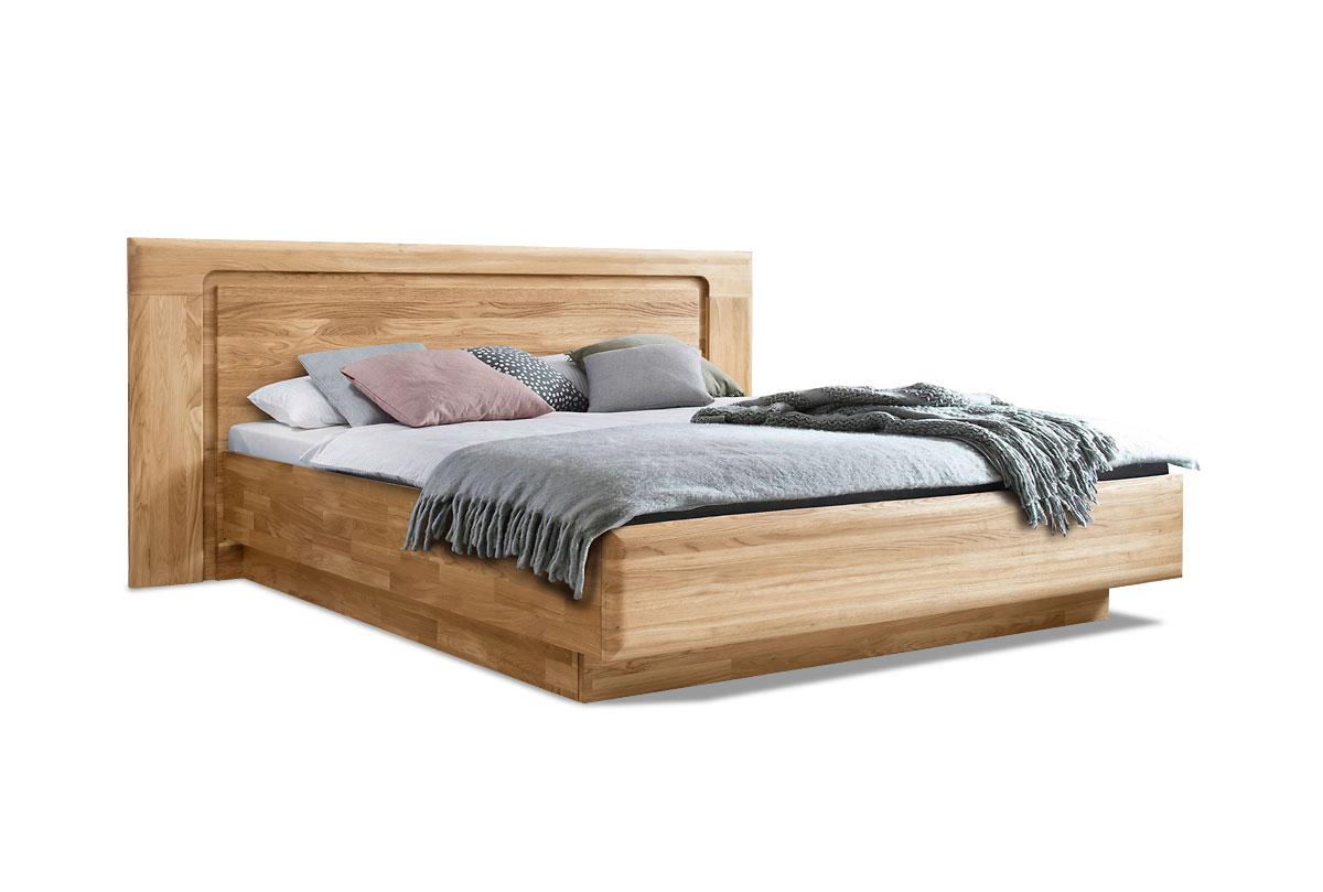 Кровать двуспальная из массива дерева
